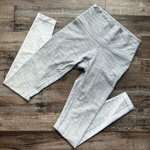 Lululemon leggings🩶